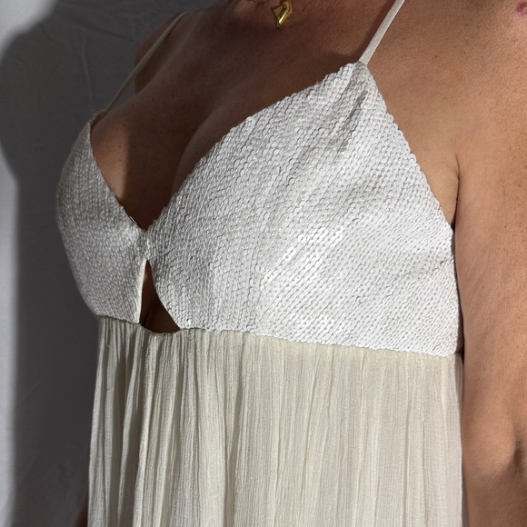 Chan Luu White Pleated Empire Waist Mini Dress M NWT - Picture 4 of 10